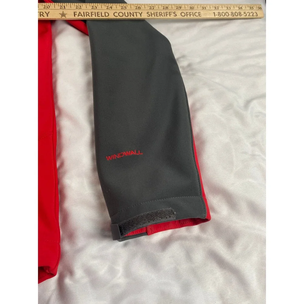 The North Face‎ WindWall Softshell Jacket Mens Small Red Gray Full Zip Hiking